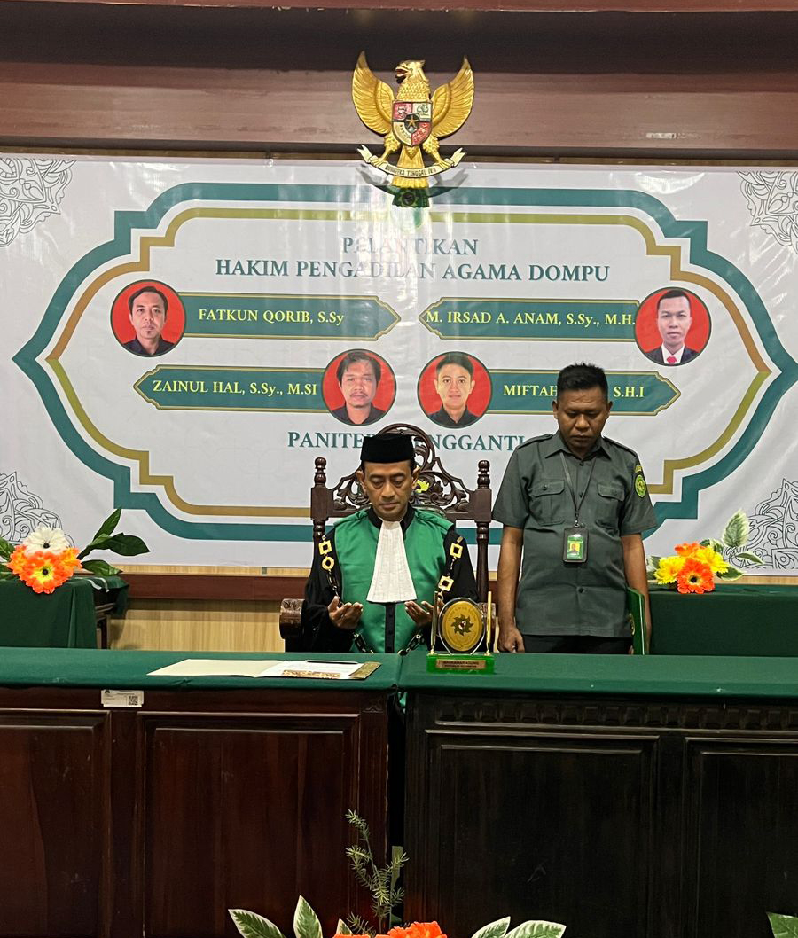pelantikan hakim 4