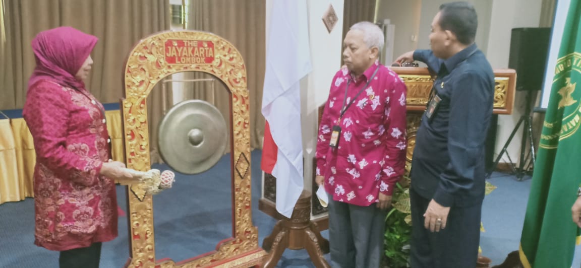 tutup1